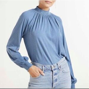 ‎Sundry for Evereve Blue Pima Cotton Smocked Top | M
